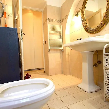 Mameli House Apartament *